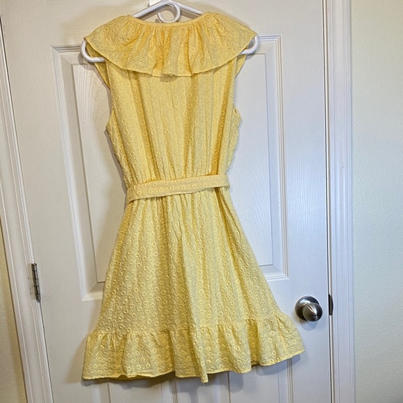 Women’s Small Lauren Conrad pastel Yellow Eyelet Wrap Dress - Picture 2 of 6
